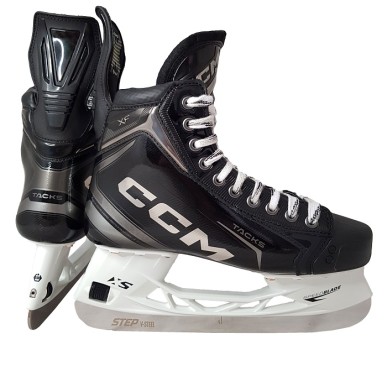 CCM Tacks XF Intermediate Hockeyschlittschuhe