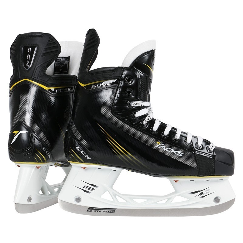 CCM Tacks 6052 Junior Ice Hockey Skates